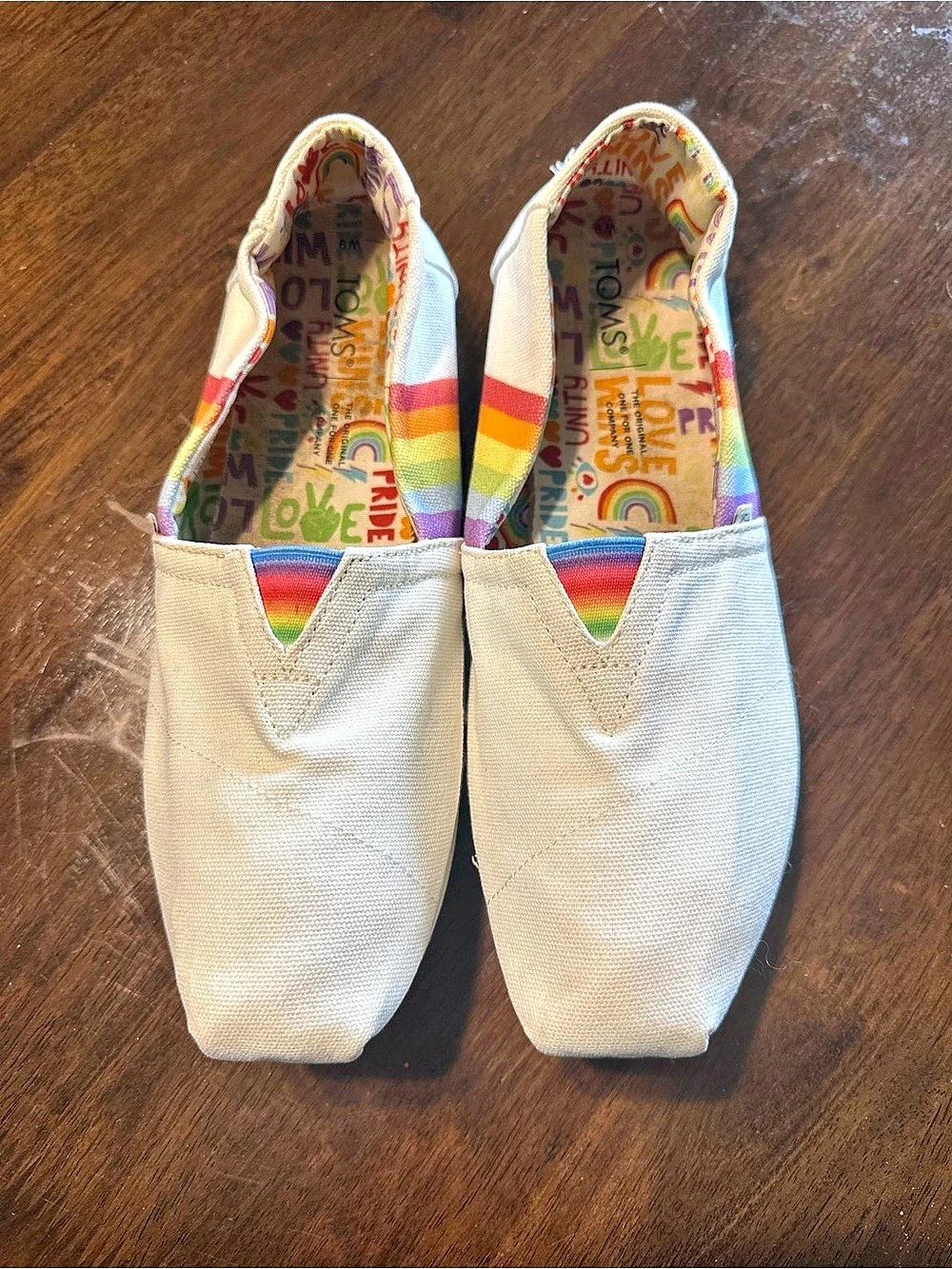 TOMS Pride Rainbow Love Unity Alpargata Slip On Shoes Size 9 - Picture 3 of 11